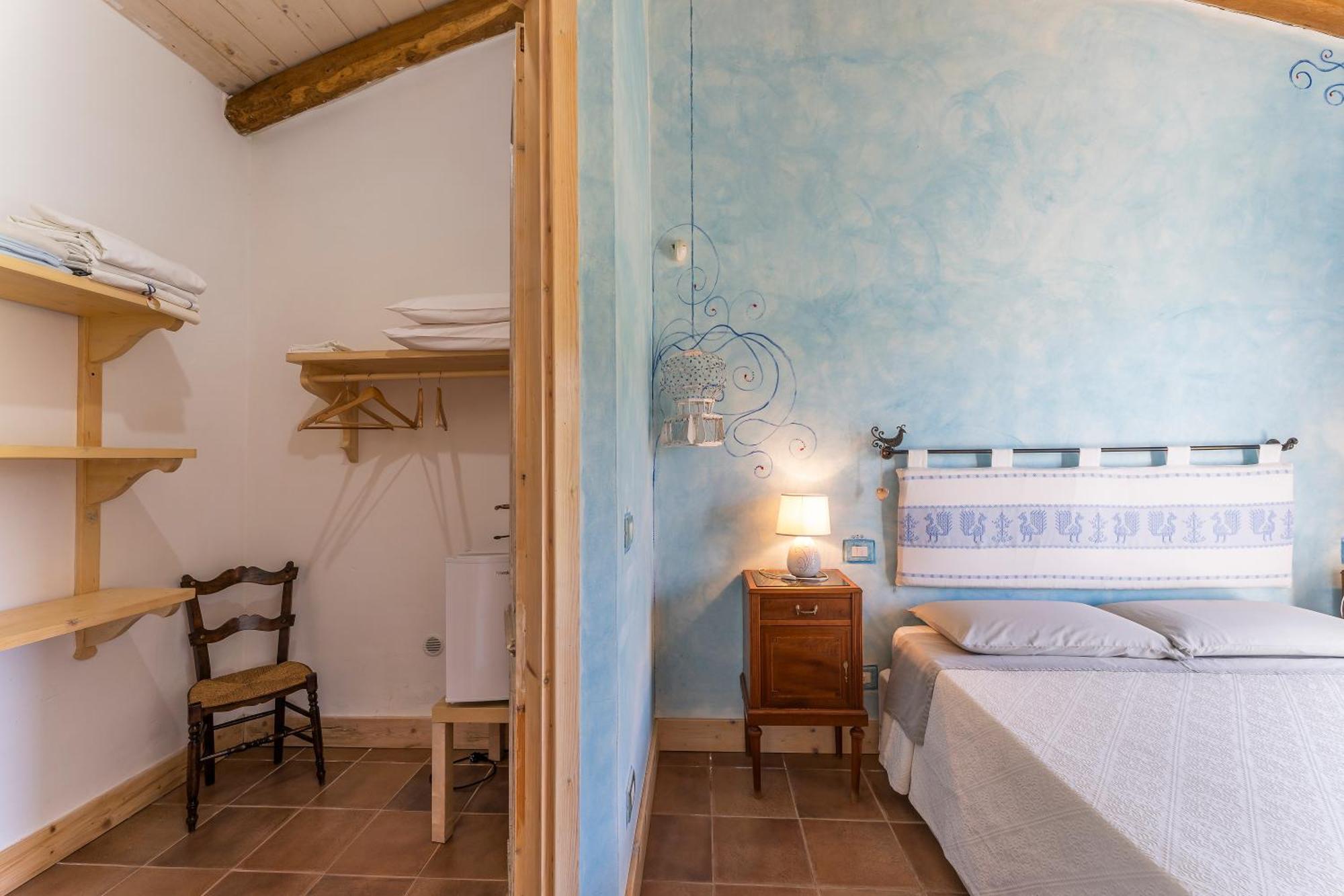 B&B Calata Di Soli Miniera dellʼArgentiera Exteriör bild